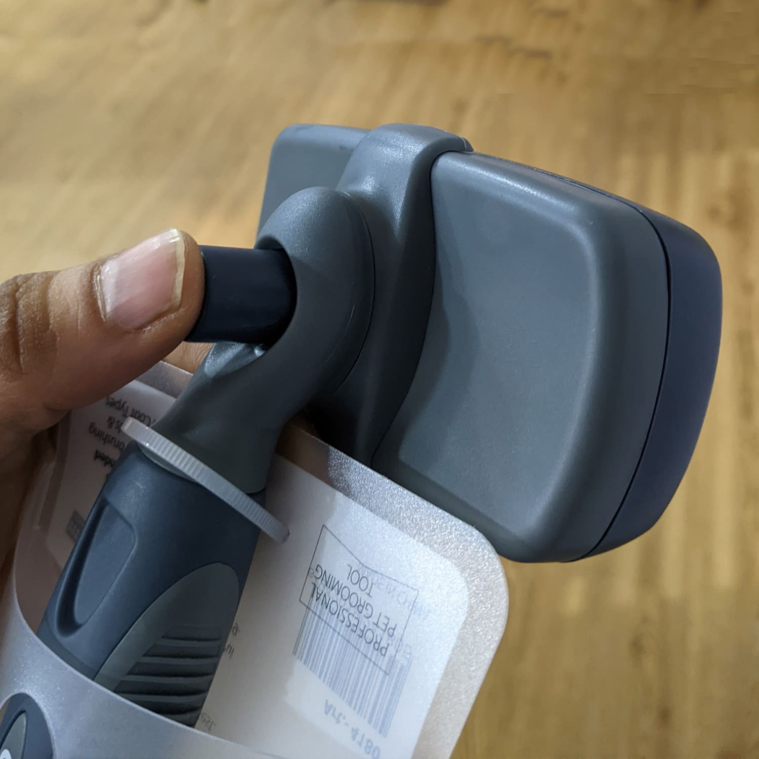 Self Cleaning Slicker Brush for Dogs and Cats - Image 3