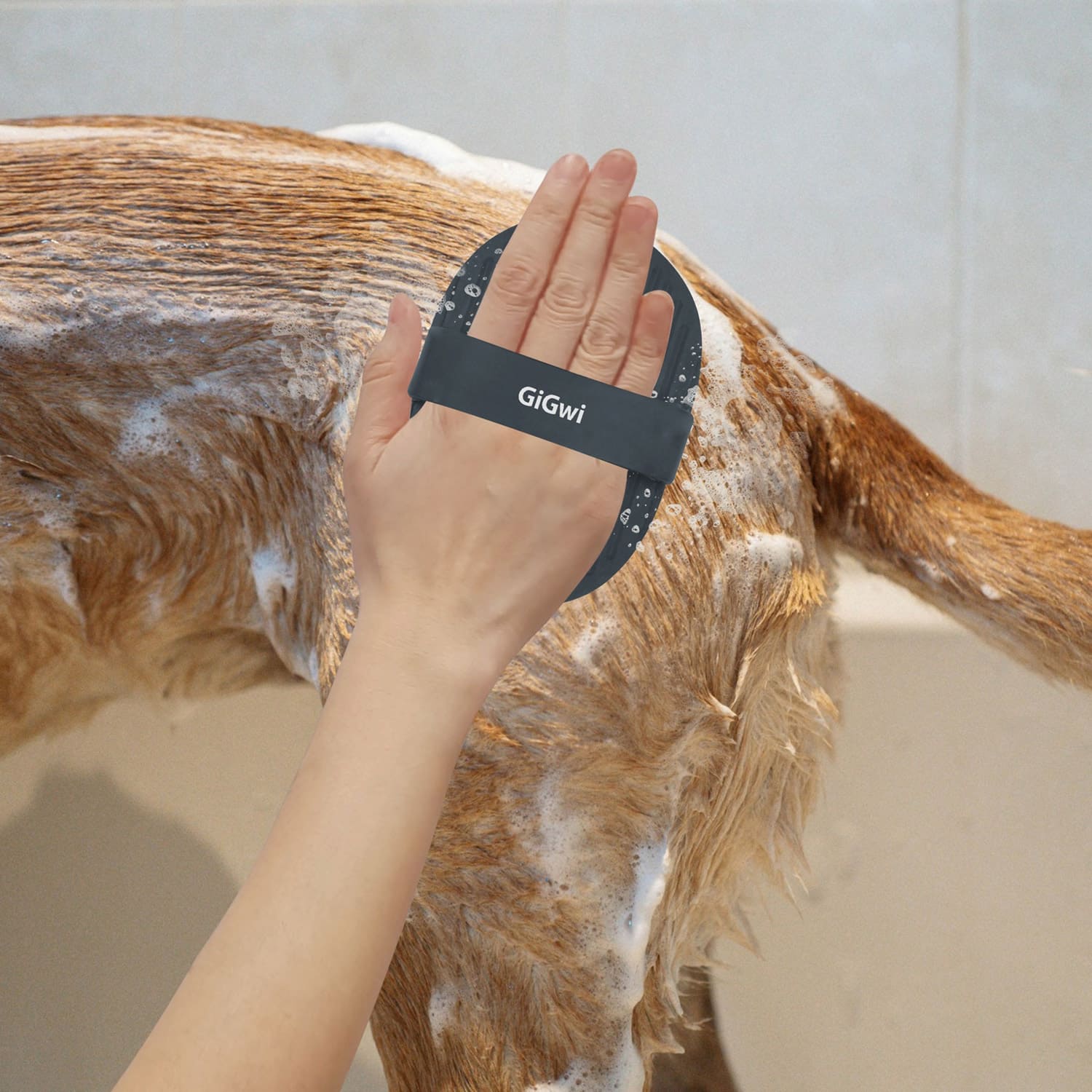 Soothing Massage Bath Brush for Dogs and Cats - Image 6